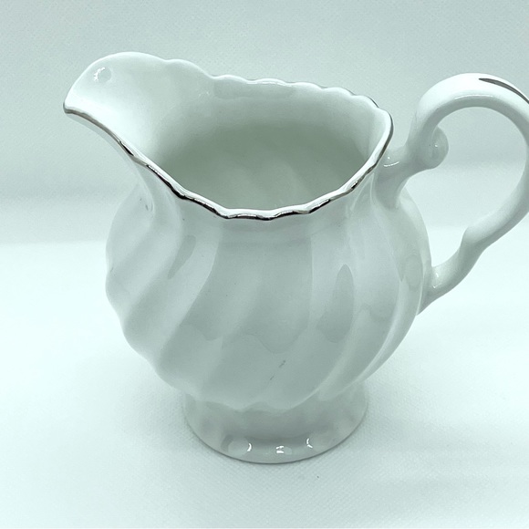 Johnson Brothers Silver Trimmed Creamer - Picture 3 of 5